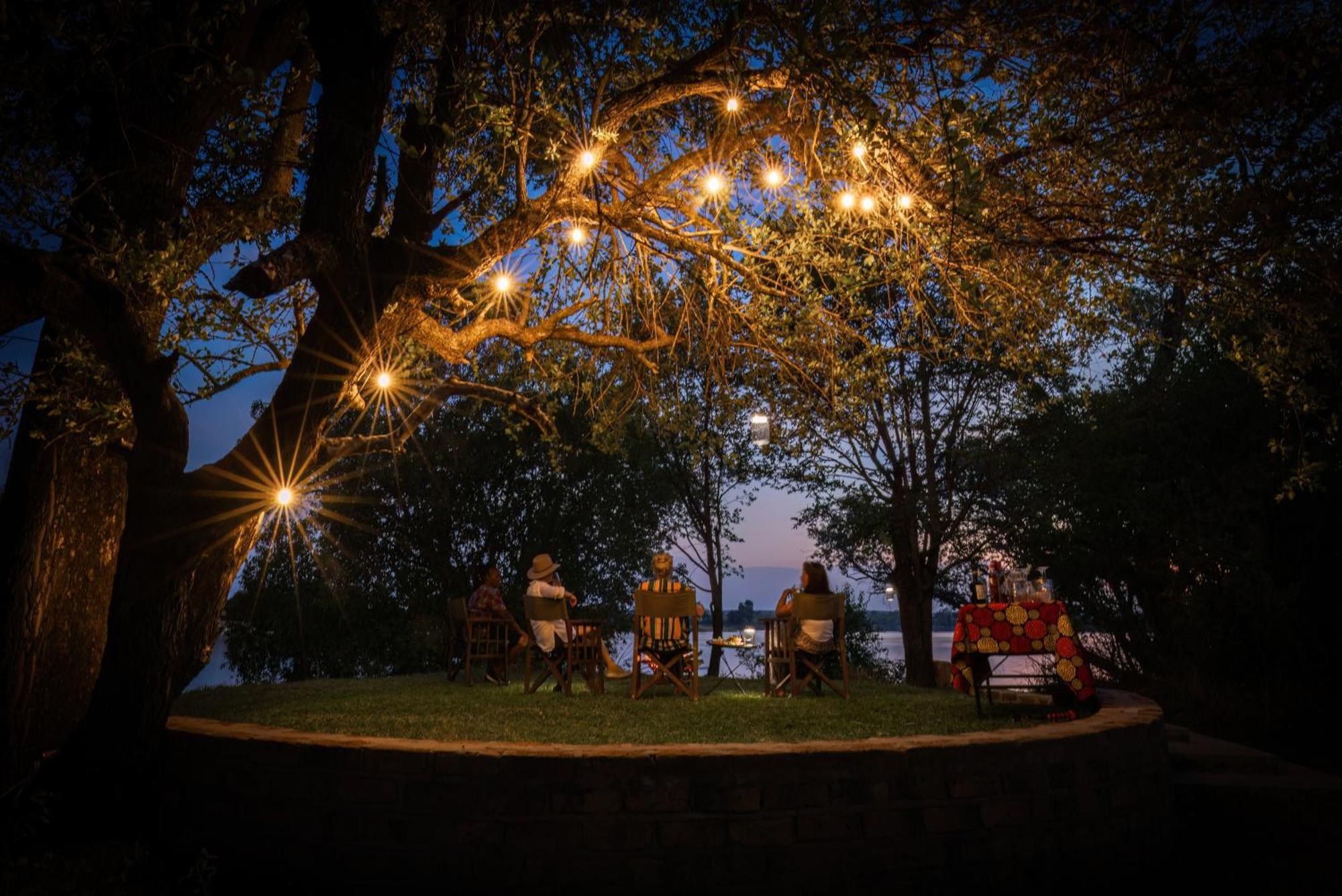 Chundukwa River Lodge - Self Catering House Ливингстон Экстерьер фото