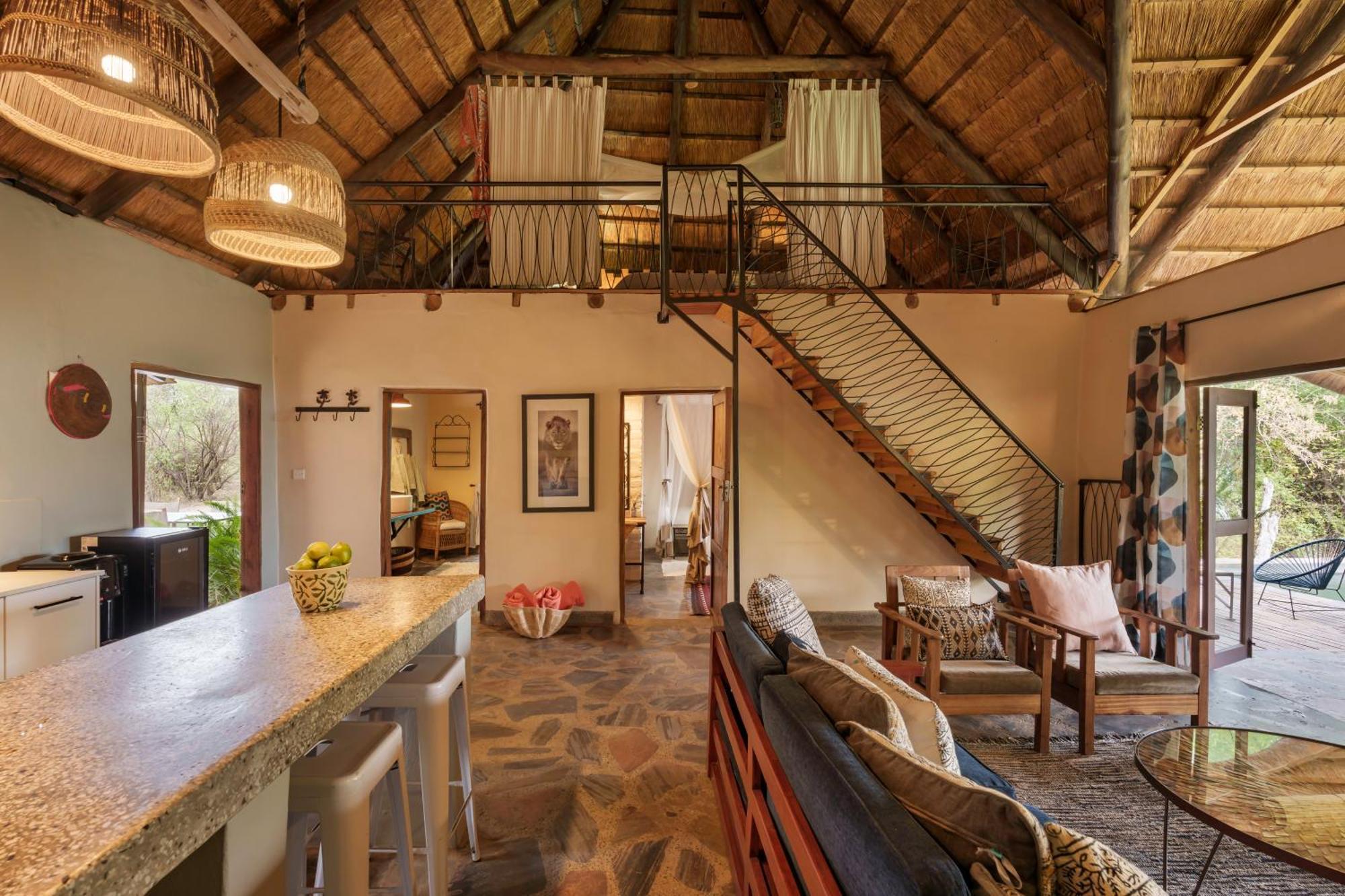 Chundukwa River Lodge - Self Catering House Ливингстон Экстерьер фото