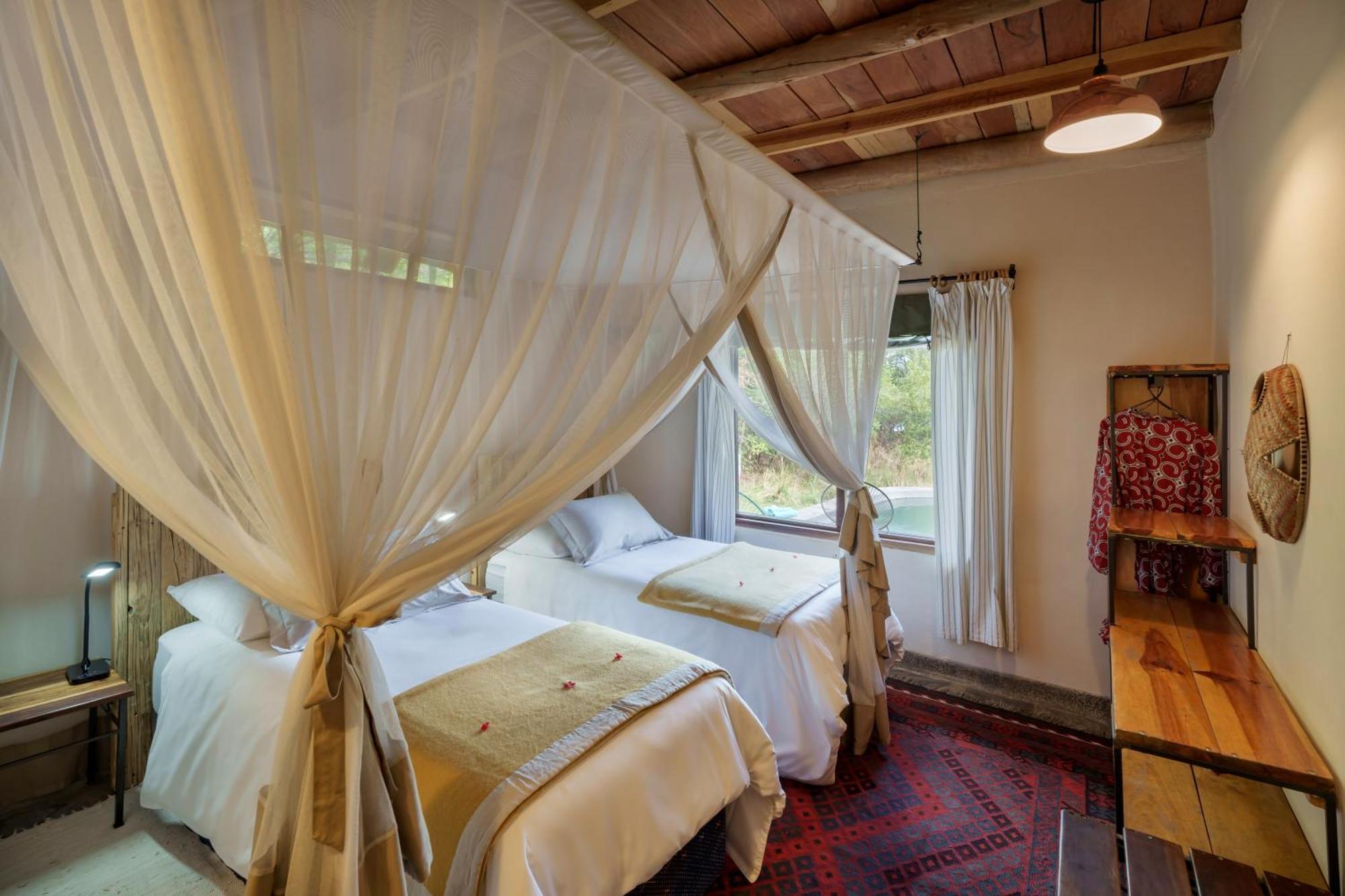 Chundukwa River Lodge - Self Catering House Ливингстон Экстерьер фото