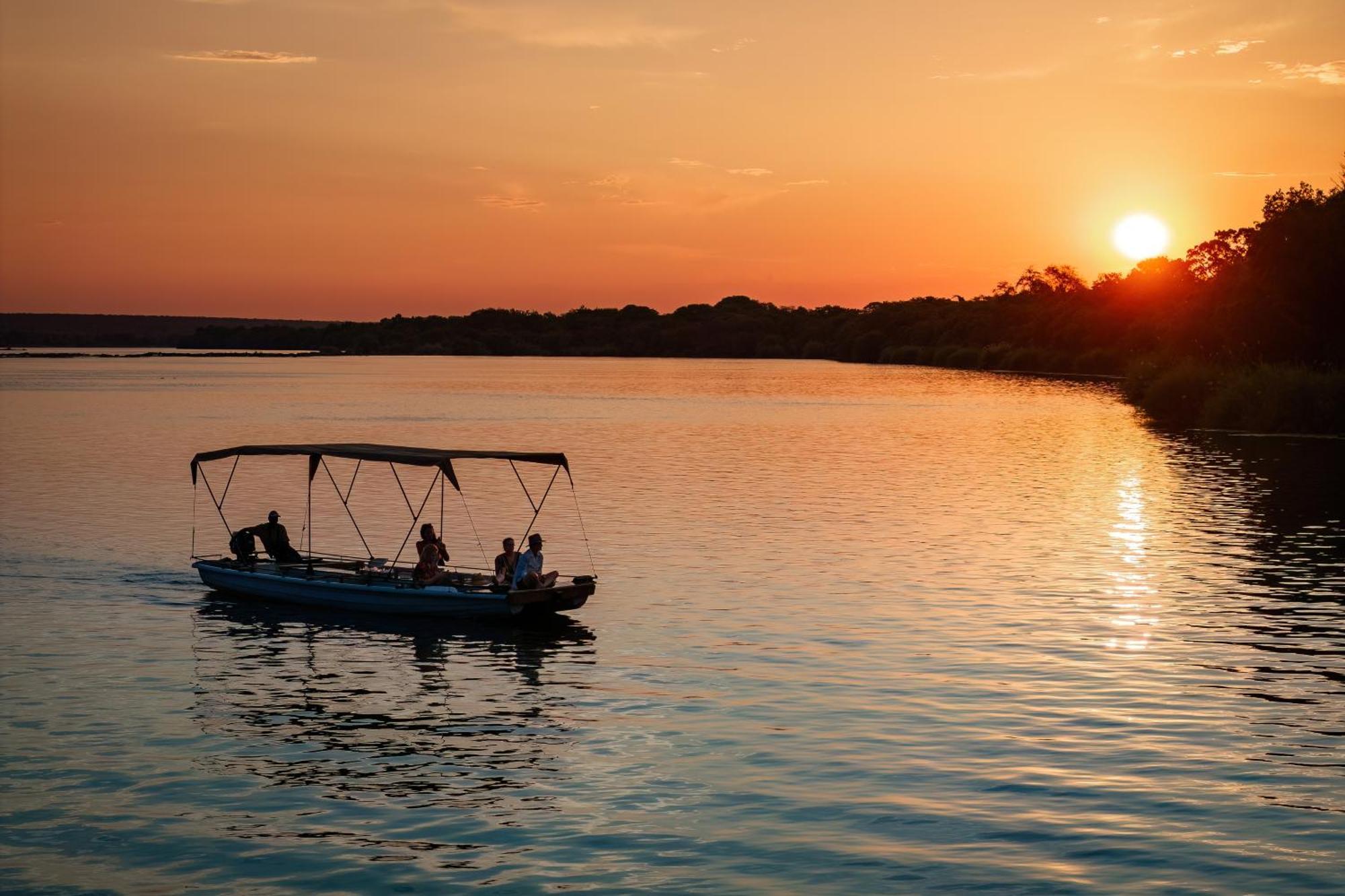 Chundukwa River Lodge - Self Catering House Ливингстон Экстерьер фото